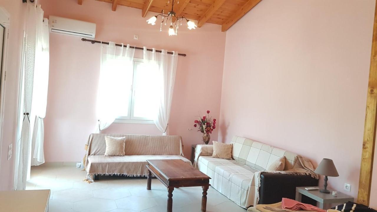 Casa Loukia Appartement Gastouri  Buitenkant foto